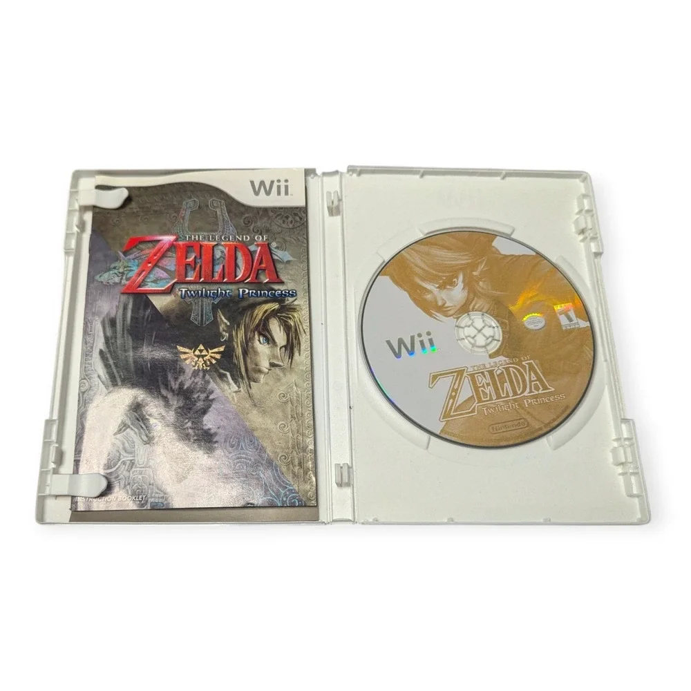 The Legend of Zelda Twilight Princess Nintendo Wii CIB Complete Link Wolf